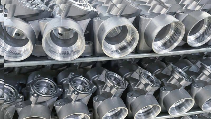 file di parti pressofuse sotto vuoto