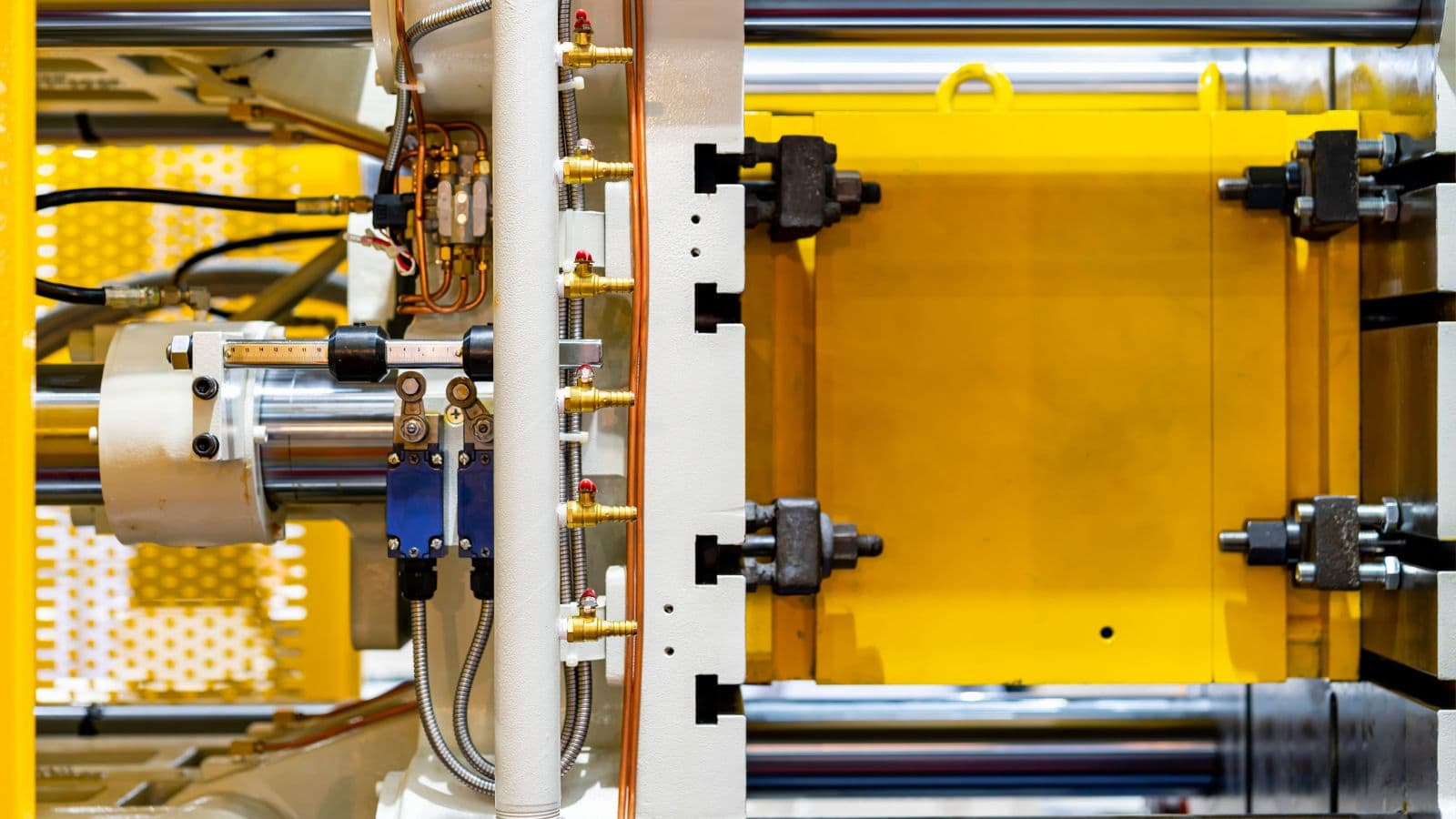 a high pressure die casting machine