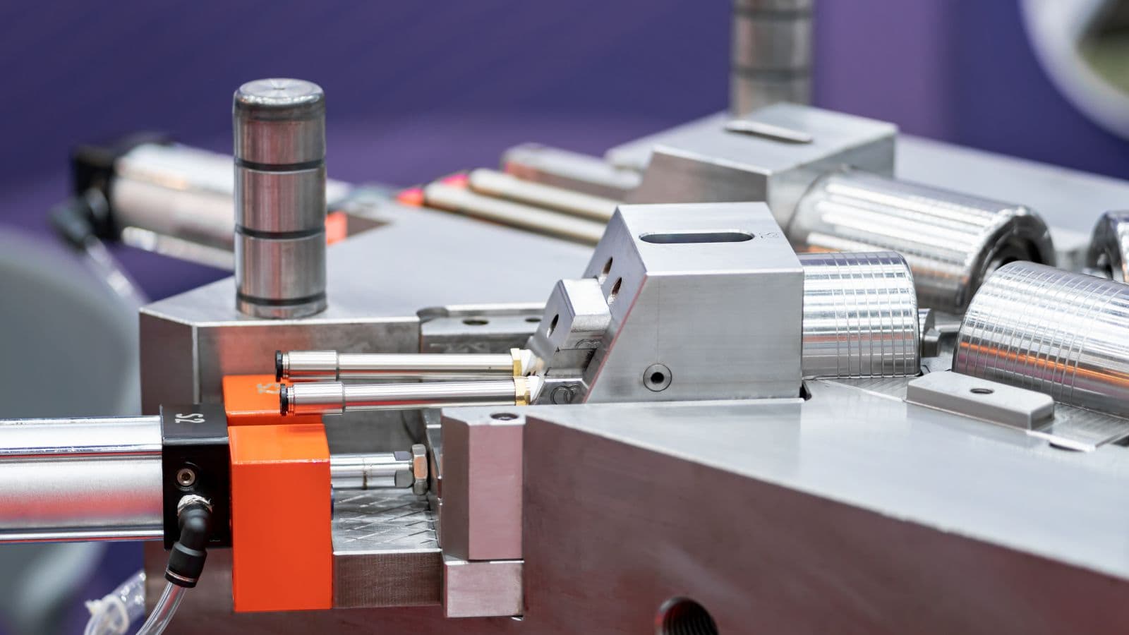 a die casting mold for high pressure aluminum die casting