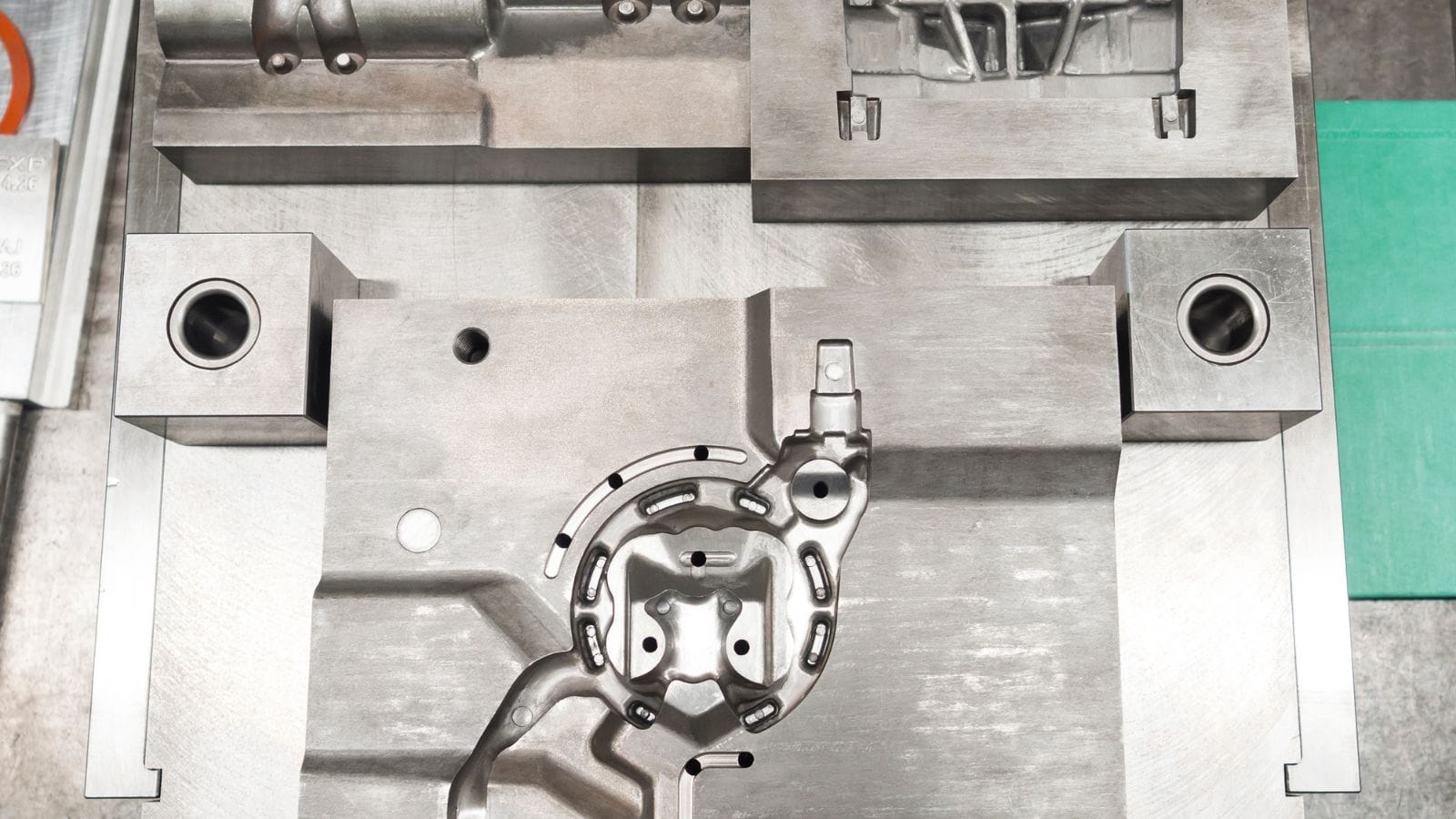 a precision tooling for rapid die casting